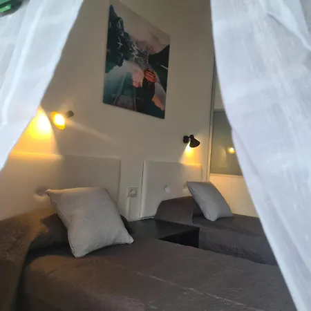 Zafiro,s Appartement *